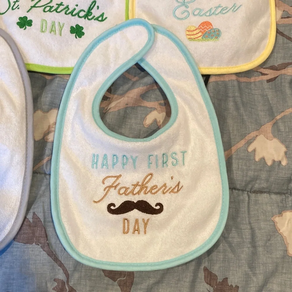 NWOT baby first holiday bibs (5)